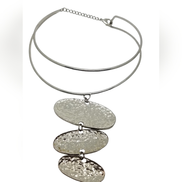 VINTAGE SILVERTONE GEOMETRIC SHAPES PENDANT COLLAR STATEMENT NECKLACE - Picture 3 of 5